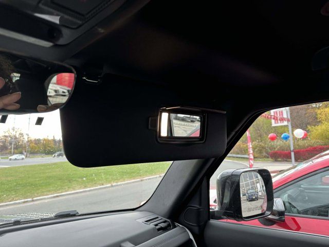 2025 Land Rover Defender S 2025 Land Rover Defender S