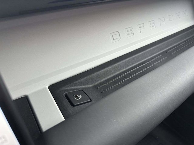 2025 Land Rover Defender S 2025 Land Rover Defender S