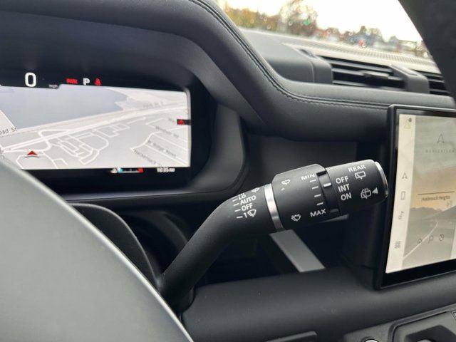 2025 Land Rover Defender S 2025 Land Rover Defender S