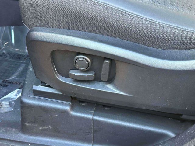 2025 Land Rover Defender S