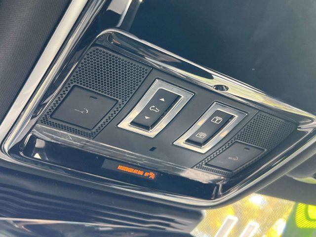 2025 Land Rover Range Rover Velar Dynamic SE 2025 Land Rover Range Rover Velar Dynamic SE