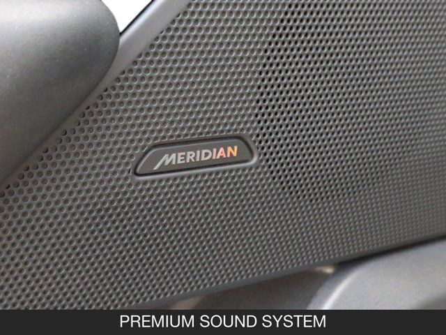 2025 Land Rover Range Rover Velar Dynamic SE