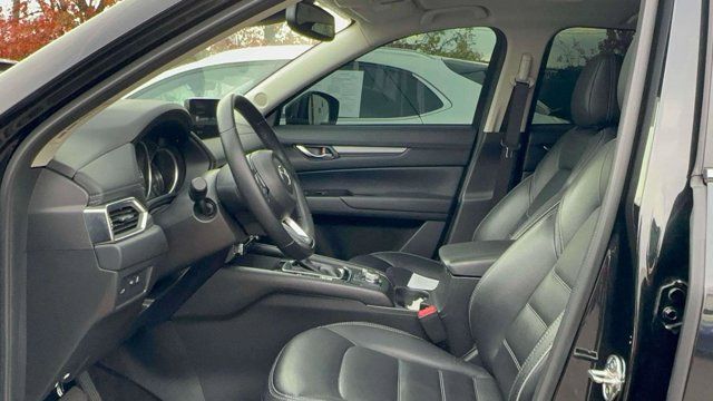2025 Mazda CX-5 2.5 S Preferred Package 2025 Mazda CX-5 2.5 S Preferred Package
