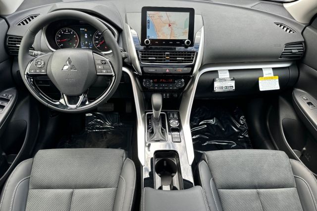 2025 Mitsubishi Eclipse Cross SE 2025 Mitsubishi Eclipse Cross SE