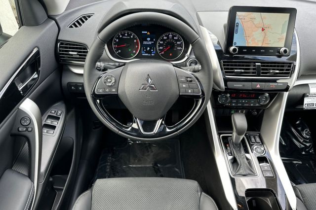 2025 Mitsubishi Eclipse Cross SE 2025 Mitsubishi Eclipse Cross SE