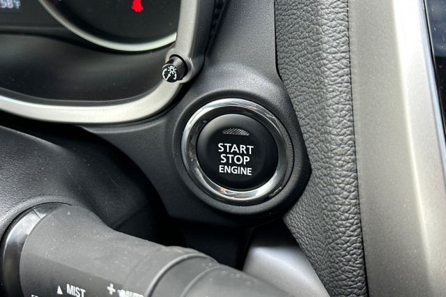 2025 Mitsubishi Eclipse Cross SE 2025 Mitsubishi Eclipse Cross SE