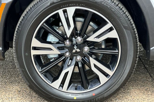 2025 Mitsubishi Eclipse Cross SE 2025 Mitsubishi Eclipse Cross SE