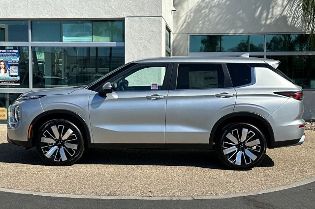 2025 Mitsubishi Outlander SE 2025 Mitsubishi Outlander SE