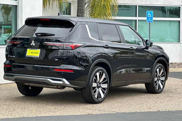 2025 Mitsubishi Outlander SE 2025 Mitsubishi Outlander SE