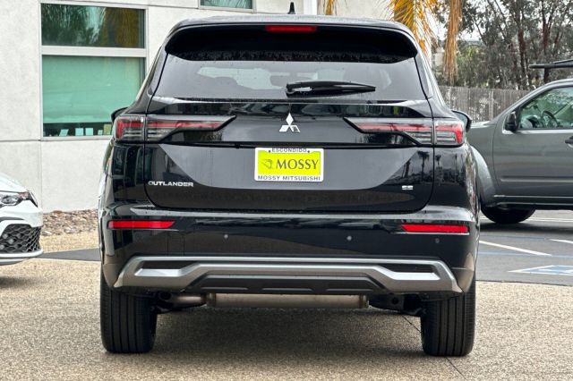 2025 Mitsubishi Outlander SE 2025 Mitsubishi Outlander SE