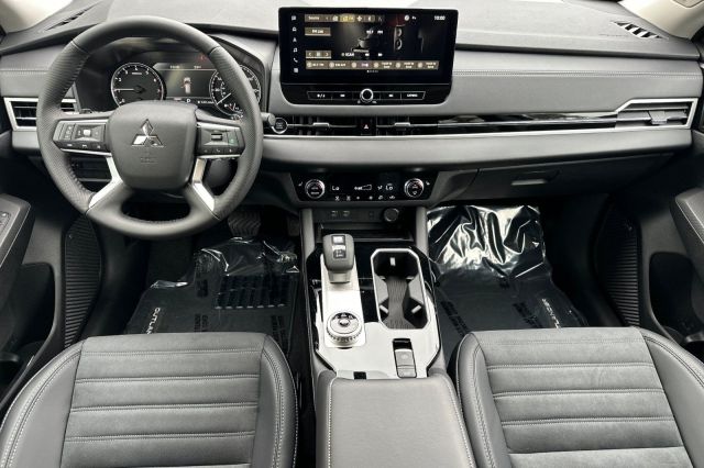 2025 Mitsubishi Outlander SE 2025 Mitsubishi Outlander SE