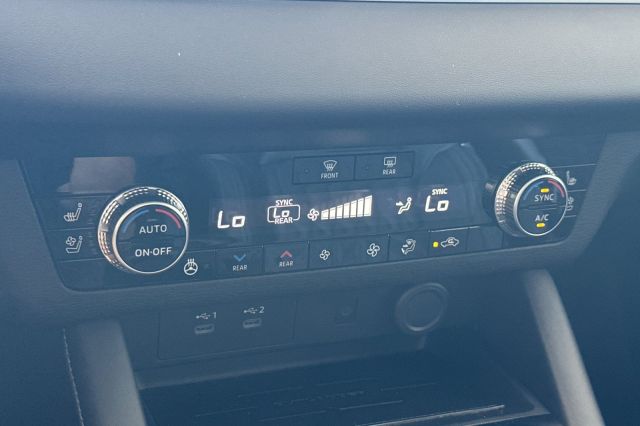 2025 Mitsubishi Outlander SEL 2025 Mitsubishi Outlander SEL