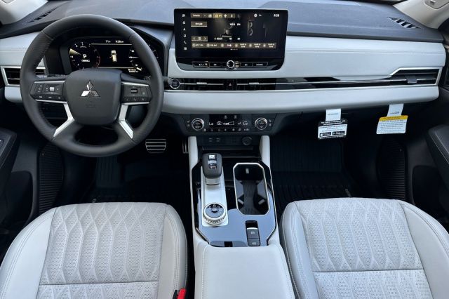 2025 Mitsubishi Outlander SEL 2025 Mitsubishi Outlander SEL