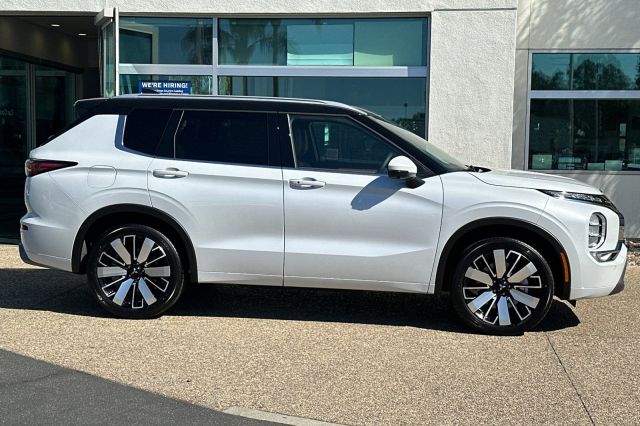 2025 Mitsubishi Outlander SEL 2025 Mitsubishi Outlander SEL