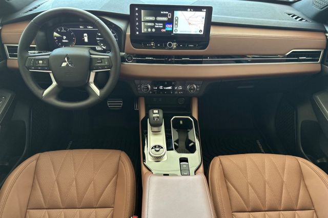 2025 Mitsubishi Outlander SEL 2025 Mitsubishi Outlander SEL