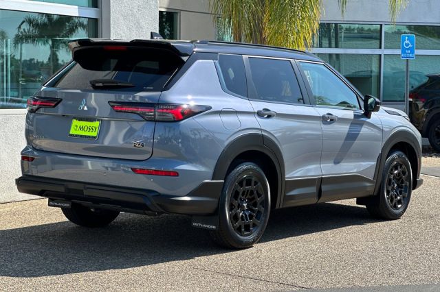 2025 Mitsubishi Outlander SE 2025 Mitsubishi Outlander SE