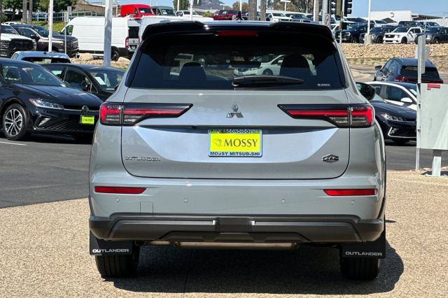 2025 Mitsubishi Outlander SE 2025 Mitsubishi Outlander SE