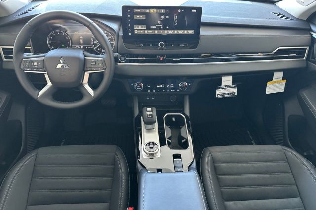 2025 Mitsubishi Outlander SE 2025 Mitsubishi Outlander SE