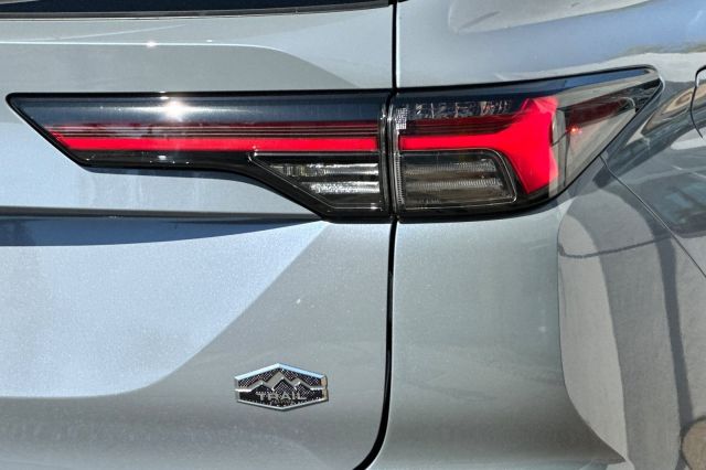 2025 Mitsubishi Outlander SE 2025 Mitsubishi Outlander SE