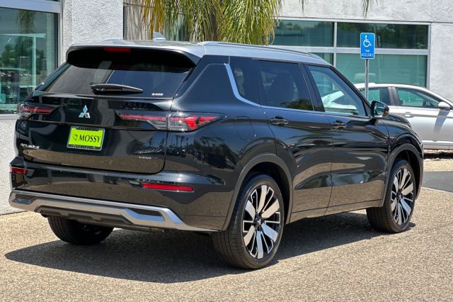 2025 Mitsubishi Outlander SEL 2025 Mitsubishi Outlander SEL