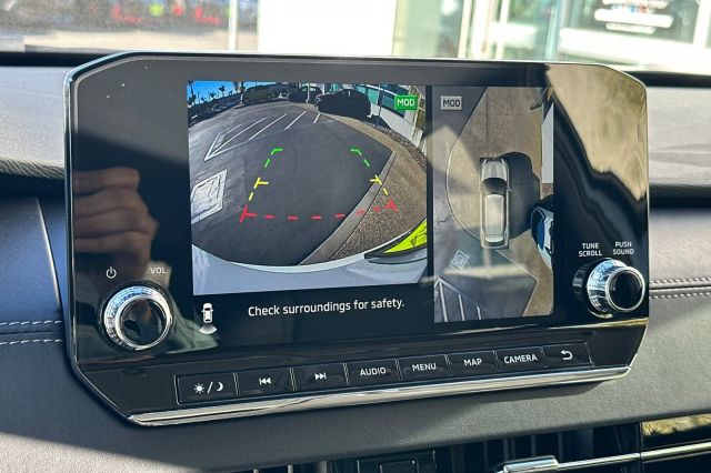 2025 Mitsubishi Outlander PHEV SE 2025 Mitsubishi Outlander PHEV SE