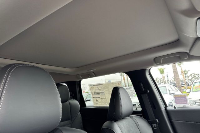 2025 Mitsubishi Outlander PHEV SE 2025 Mitsubishi Outlander PHEV SE