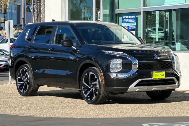2025 Mitsubishi Outlander PHEV SE 2025 Mitsubishi Outlander PHEV SE