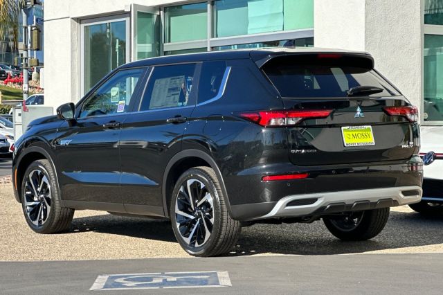 2025 Mitsubishi Outlander PHEV SE 2025 Mitsubishi Outlander PHEV SE