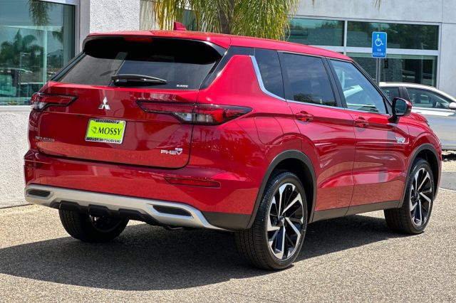 2025 Mitsubishi Outlander PHEV SE 2025 Mitsubishi Outlander PHEV SE
