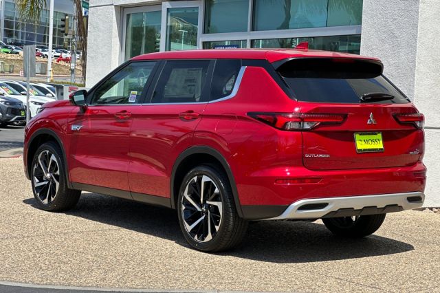 2025 Mitsubishi Outlander PHEV SE 2025 Mitsubishi Outlander PHEV SE