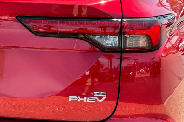 2025 Mitsubishi Outlander PHEV SE 2025 Mitsubishi Outlander PHEV SE