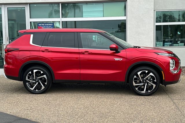 2025 Mitsubishi Outlander PHEV SE 2025 Mitsubishi Outlander PHEV SE