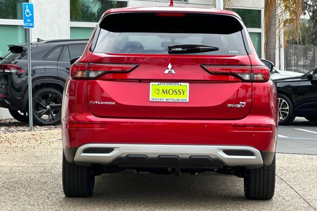 2025 Mitsubishi Outlander PHEV SE 2025 Mitsubishi Outlander PHEV SE