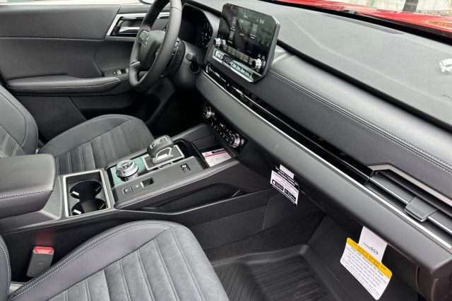 2025 Mitsubishi Outlander PHEV SE 2025 Mitsubishi Outlander PHEV SE