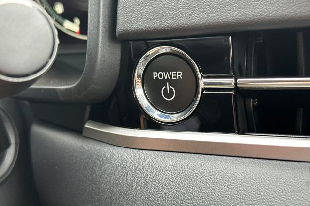 2025 Mitsubishi Outlander PHEV SE 2025 Mitsubishi Outlander PHEV SE