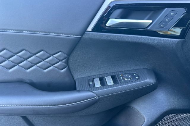 2025 Mitsubishi Outlander PHEV SEL 2025 Mitsubishi Outlander PHEV SEL