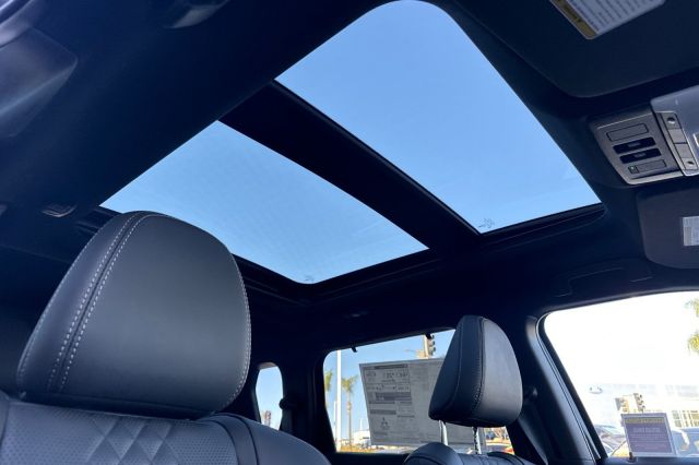 2025 Mitsubishi Outlander PHEV SEL 2025 Mitsubishi Outlander PHEV SEL