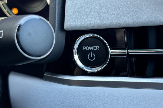 2025 Mitsubishi Outlander PHEV SEL 2025 Mitsubishi Outlander PHEV SEL