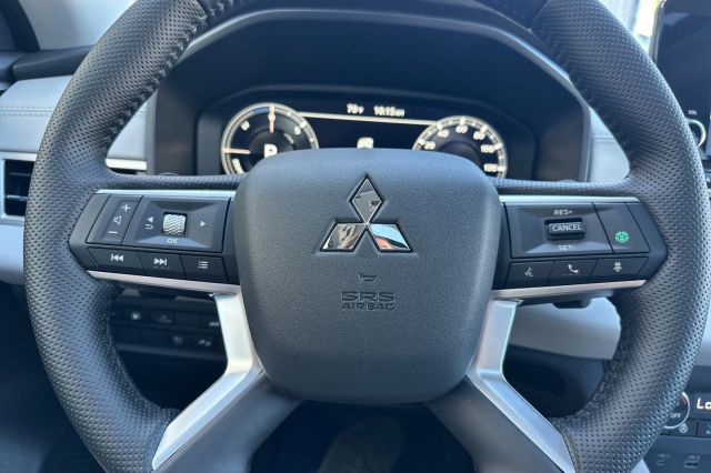 2025 Mitsubishi Outlander PHEV SEL 2025 Mitsubishi Outlander PHEV SEL