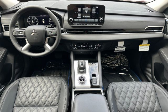 2025 Mitsubishi Outlander PHEV SEL 2025 Mitsubishi Outlander PHEV SEL