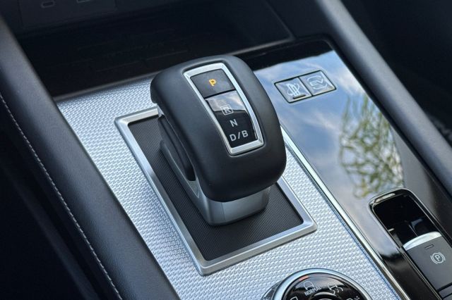 2025 Mitsubishi Outlander PHEV SEL 2025 Mitsubishi Outlander PHEV SEL