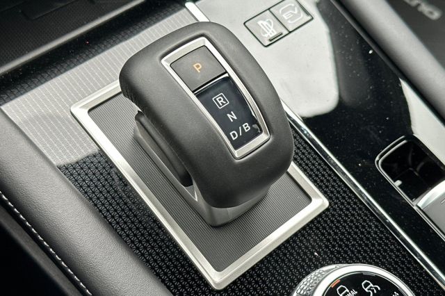 2025 Mitsubishi Outlander PHEV SEL 2025 Mitsubishi Outlander PHEV SEL