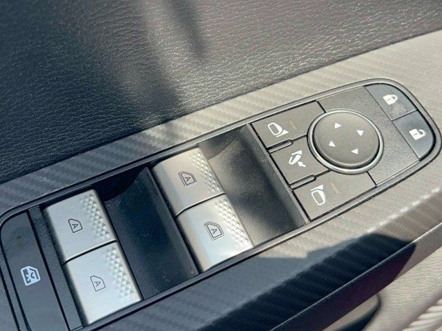2025 Mitsubishi Outlander Plug-In Hybrid SEL
