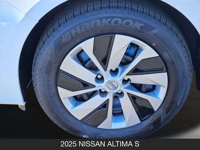 2025 Nissan Altima S