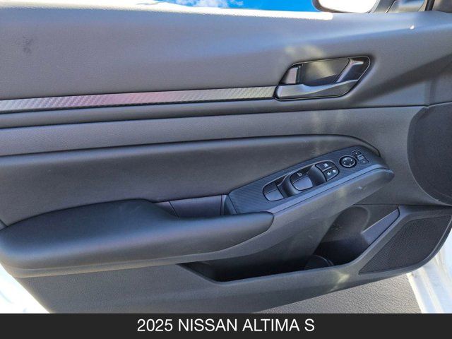 2025 Nissan Altima S 2025 Nissan Altima S