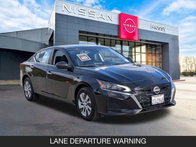 2025 Nissan Altima S 2025 Nissan Altima S