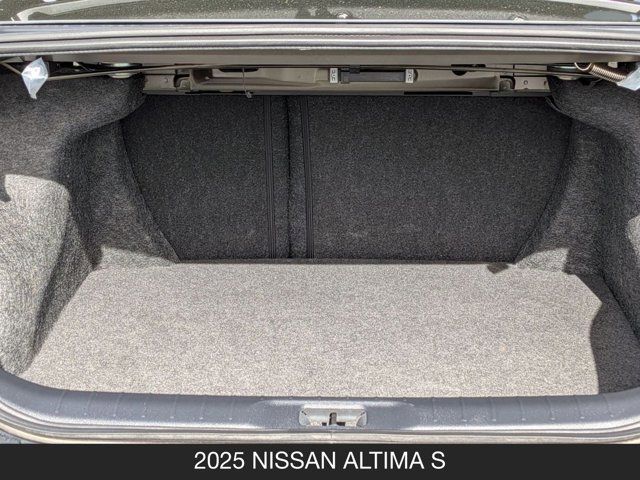 2025 Nissan Altima S 2025 Nissan Altima S