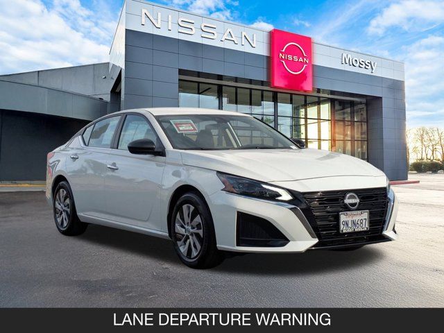 2025 Nissan Altima S