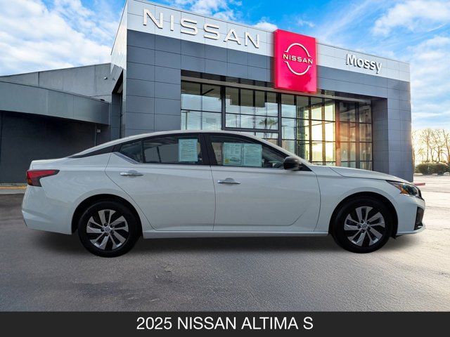 2025 Nissan Altima S