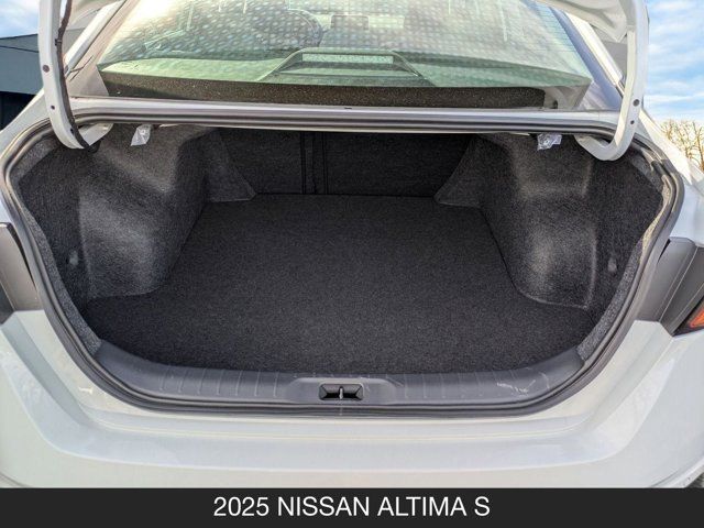 2025 Nissan Altima S